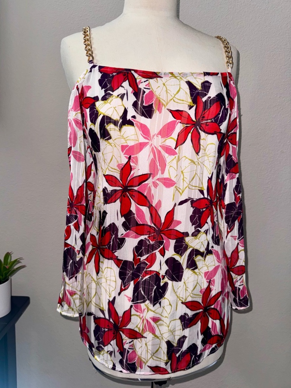 *NWT* BOLD Elements “White Leaves”  Cold Shoulder Blouse -Size Large